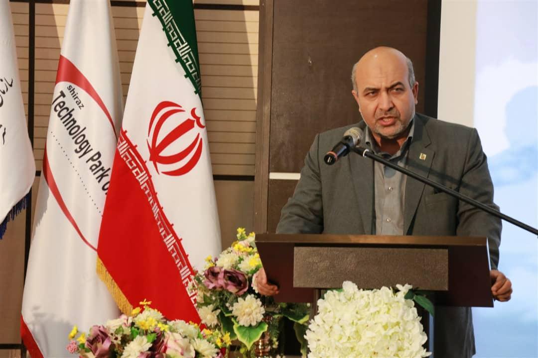جذب بیش از 5 هزار سرمایه گذار درشهرک های صنعتی فارس جذب بیش از 5 هزار سرمایه گذار درشهرک های صنعتی فارس