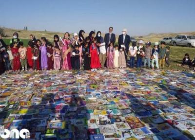 طراح خانه ویلایی: 1000 جلد کتاب از طرف خیّرین به بچه ها کتابخوان روستای باغچله اهدا شد